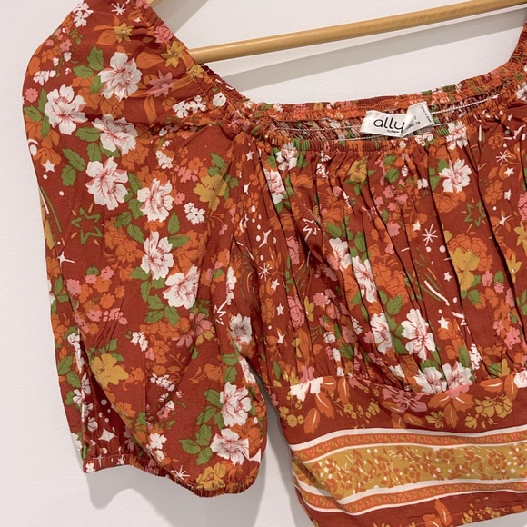 Cropped 70s Style Top 🧡 - Picture 7 of 8